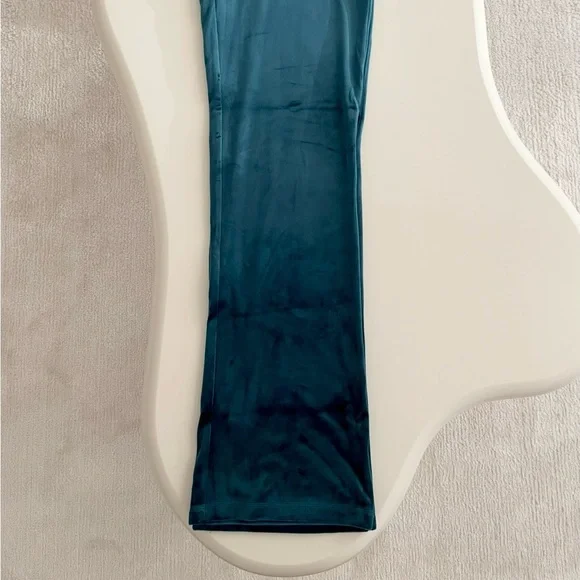 Juicy Couture Teal Velour Pants & Jumpsuit Set - Picture 5 of 6